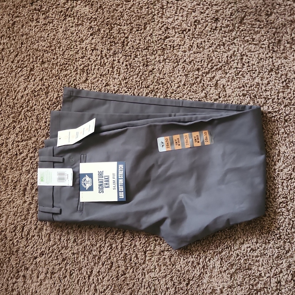 NWT Dockers slim fit flat front pant 29x30